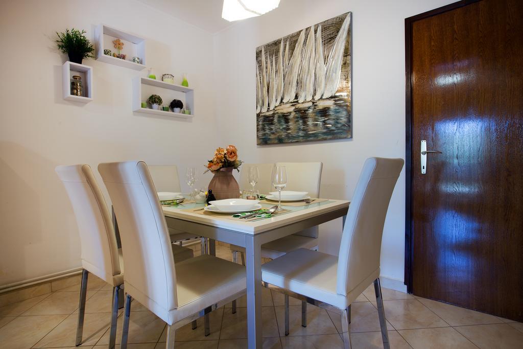 Holiday Villa Anna Primorski Dolac Zewnętrze zdjęcie