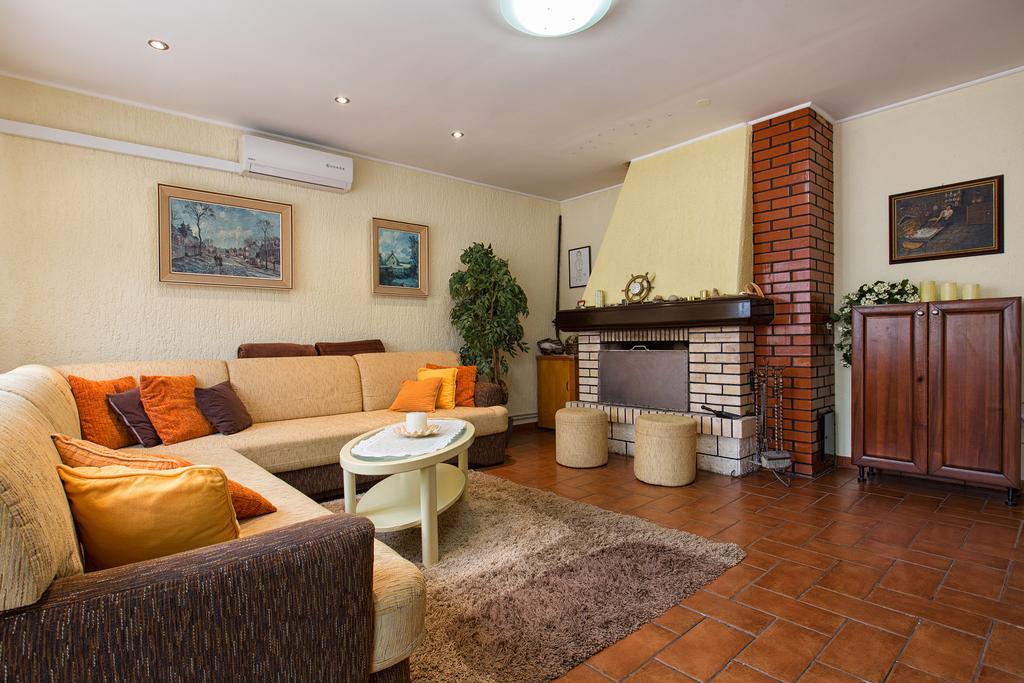 Holiday Villa Anna Primorski Dolac Zewnętrze zdjęcie