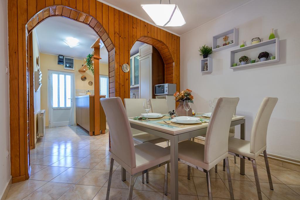 Holiday Villa Anna Primorski Dolac Zewnętrze zdjęcie